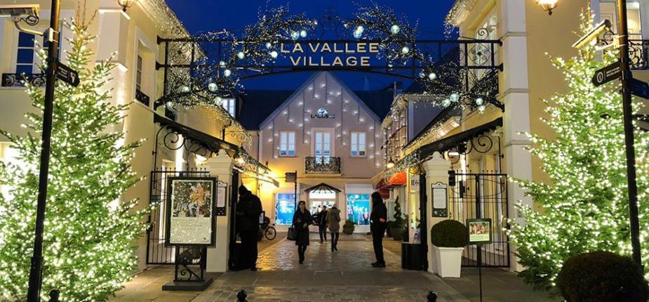 Superbe Villa Au Pied De Disneyland Et Val D'Europe Сери Екстериор снимка